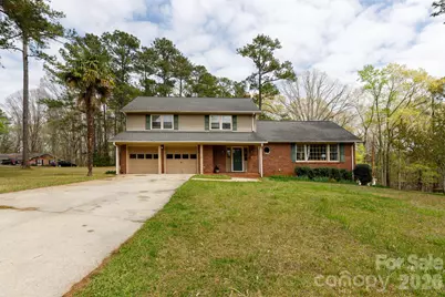 300 Carlisle Avenue, Winnsboro, SC 29180 - Photo 3