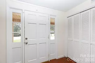 300 Carlisle Ave, Winnsboro, SC 29180 - Photo 7