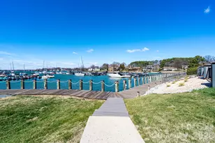 18851 Vineyard Point Ln, Cornelius, NC 28031 - Photo 7