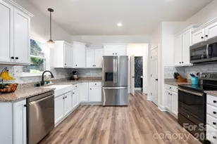 21 Moss Pink Pl, Asheville, NC 28806 - Photo 7