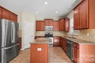 7202 Kinley Commons Ln, Charlotte, NC 28278 - Photo 13