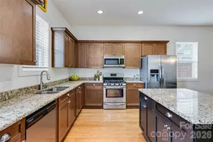 104 Meyers Rdg Rd, Cramerton, NC 28032 - Photo 1