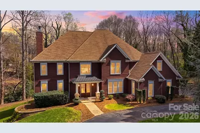 3916 2nd Street Drive NW, Hickory, NC 28601 - Photo 1