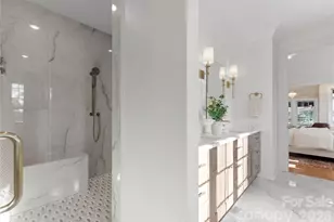 154 N Canterbury Rd, Charlotte, NC 28211 - Photo 33