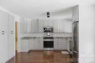 100 Ashton Ln, Brevard, NC 28712 - Photo 21