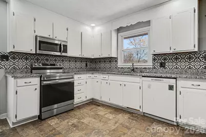 2230 Kenwood Drive, Kannapolis, NC 28081 - Photo 7