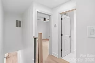 2011 E Barden Rd, Charlotte, NC 28226 - Photo 35