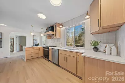 2011 E Barden Road, Charlotte, NC 28226 - Photo 3