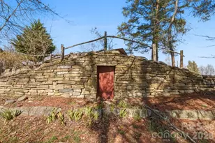 1032 Brightwater Dr, Hendersonville, NC 28739 - Photo 11