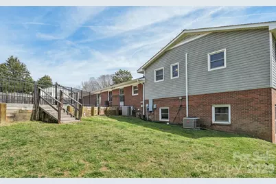 660 S Peace Haven Road, Winston Salem, NC 27103 - Photo 33