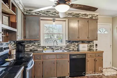 660 S Peace Haven Road, Winston Salem, NC 27103 - Photo 13