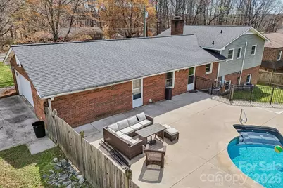 660 S Peace Haven Road, Winston Salem, NC 27103 - Photo 37