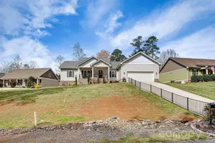 1181 Kensington Cir, Newton, NC 28658 - Photo 5