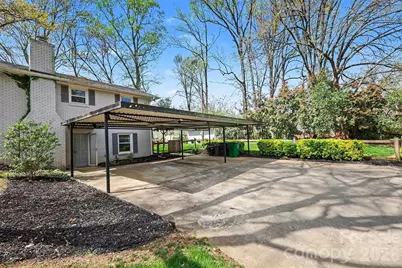 2233 Stonewood Drive, Charlotte, NC 28210 - Photo 25
