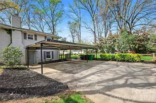 2233 Stonewood Dr, Charlotte, NC 28210 - Photo 25