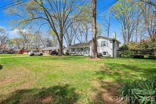 2233 Stonewood Dr, Charlotte, NC 28210 - Photo 23