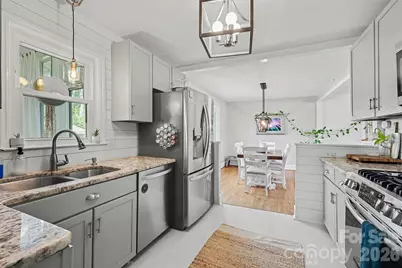 2233 Stonewood Drive, Charlotte, NC 28210 - Photo 7