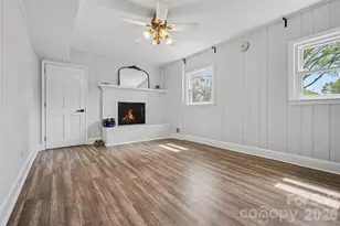 2233 Stonewood Dr, Charlotte, NC 28210 - Photo 13