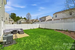 7712 Grapetree Ct, Charlotte, NC 28215 - Photo 21