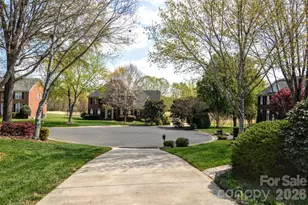 8224 Glamorgan Ln, Matthews, NC 28104 - Photo 5