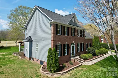 8224 Glamorgan Lane, Matthews, NC 28104 - Photo 3