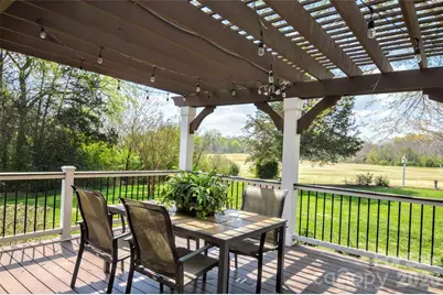 8224 Glamorgan Lane, Matthews, NC 28104 - Photo 9