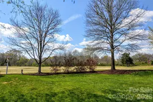 8224 Glamorgan Ln, Matthews, NC 28104 - Photo 15