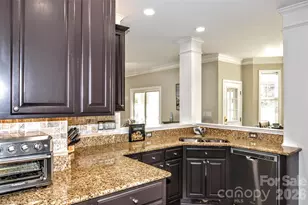 8224 Glamorgan Ln, Matthews, NC 28104 - Photo 27