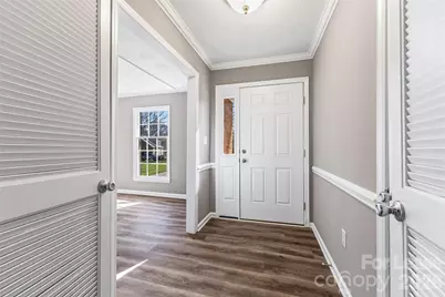 2916 Braewood Place, Charlotte, NC 28226 - Photo 3