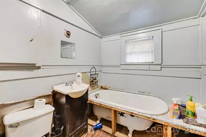 502 Fayetteville Avenue, Statesville, NC 28677 - Photo 9