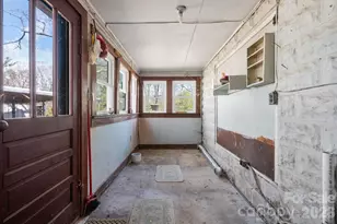 4934 E Nc 10 Hwy, Catawba, NC 28609 - Photo 17