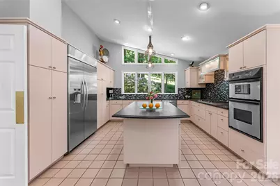 200 Robinhood Road, Asheville, NC 28804 - Photo 9