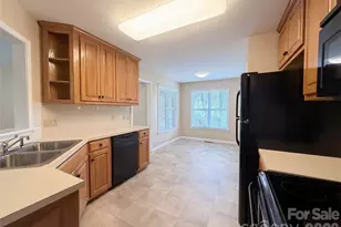 600 Emerson Dr, Mooresville, NC 28115 - Photo 5