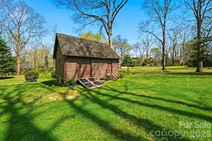 203 8th St NE, Conover, NC 28613 - Photo 37