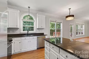 11005 Chilcomb Ct, Charlotte, NC 28262 - Photo 11