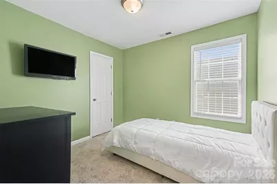 255 19th Avenue SE, Hickory, NC 28602 - Photo 17