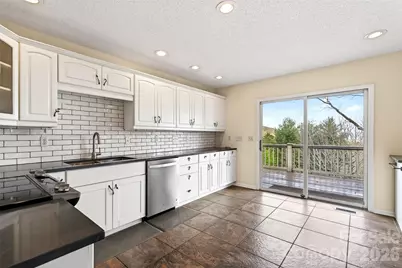 3 Tree Top Place, Black Mountain, NC 28711 - Photo 13