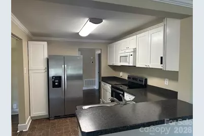 729 Park Drive, Statesville, NC 28677 - Photo 9