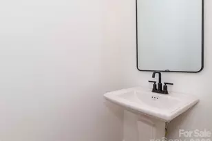 2517 Elon St, Charlotte, NC 28208 - Photo 9