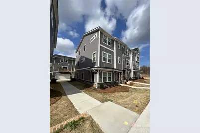 3754 Memorial Parkway, Charlotte, NC 28217 - Photo 1