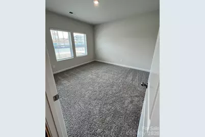 3754 Memorial Parkway, Charlotte, NC 28217 - Photo 9