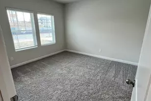 3754 Memorial Pkwy, Charlotte, NC 28217 - Photo 9
