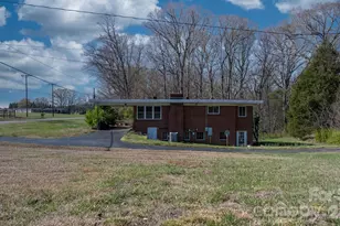 4914 E Nc 10 Hwy, Catawba, NC 28609 - Photo 25