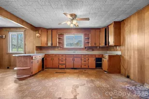 4914 E Nc 10 Hwy, Catawba, NC 28609 - Photo 13