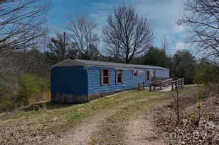 5624 R & R Farm Rd, Connelly Springs, NC 28612 - Photo 23