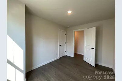 128 18th Street Place NW, Hickory, NC 28601 - Photo 11