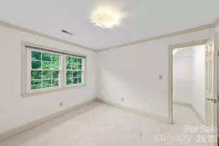 5215 Silchester Ln, Charlotte, NC 28215 - Photo 27