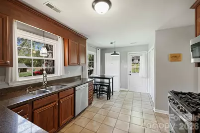 2310 Oldenburg Drive, Charlotte, NC 28210 - Photo 7