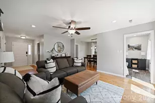 2310 Oldenburg Dr, Charlotte, NC 28210 - Photo 15