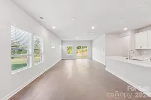 1330 30th St Ln NE, Hickory, NC 28613 - Photo 5